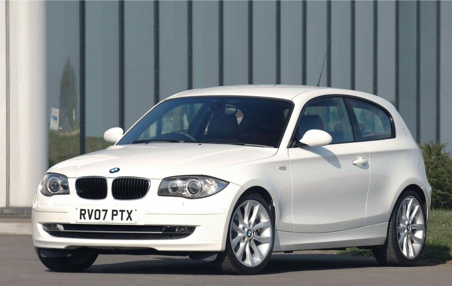  BMW 1-Series 3-Door 2007 года  (фото 7 из 9)